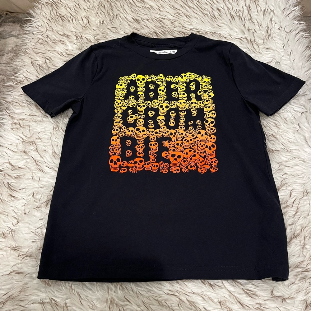 Abercrombie Kids - Skull logo t-shirt - Fall - Short Sleeve - Boys 9/10
